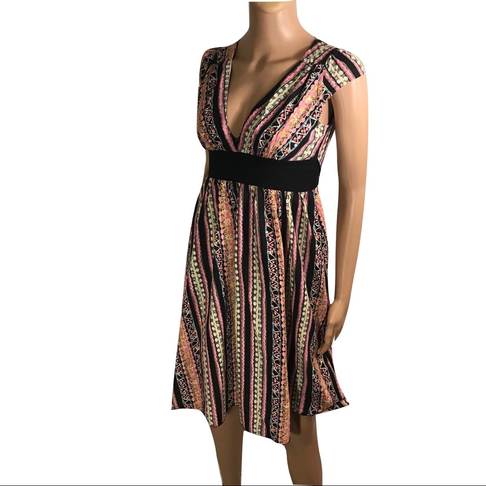 Cap Sleeve V-Neck Bright Pattern Derek Heart Dress - Picture 2 of 6